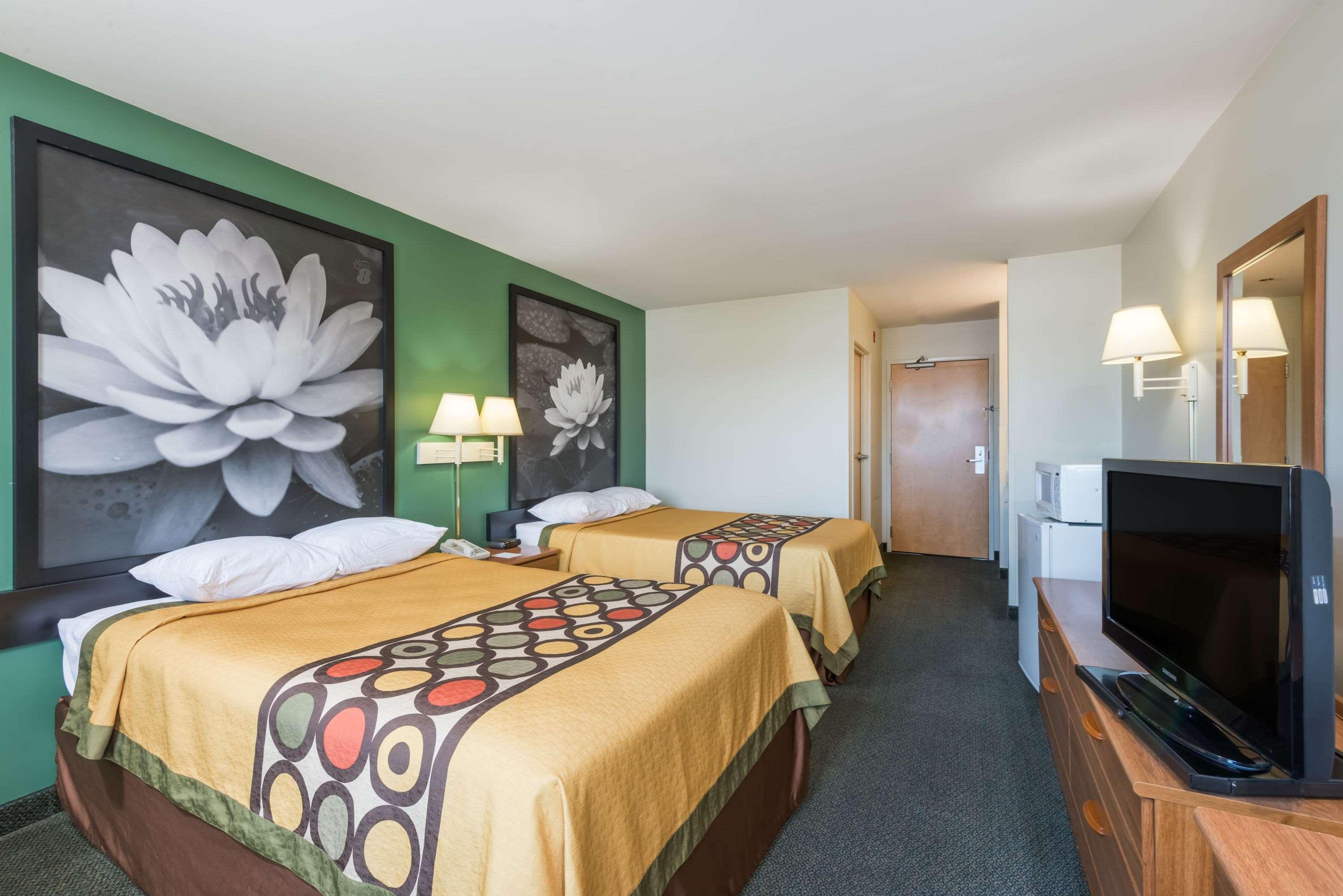 Super 8 By Wyndham Hagerstown/Halfway Area Otel Dış mekan fotoğraf