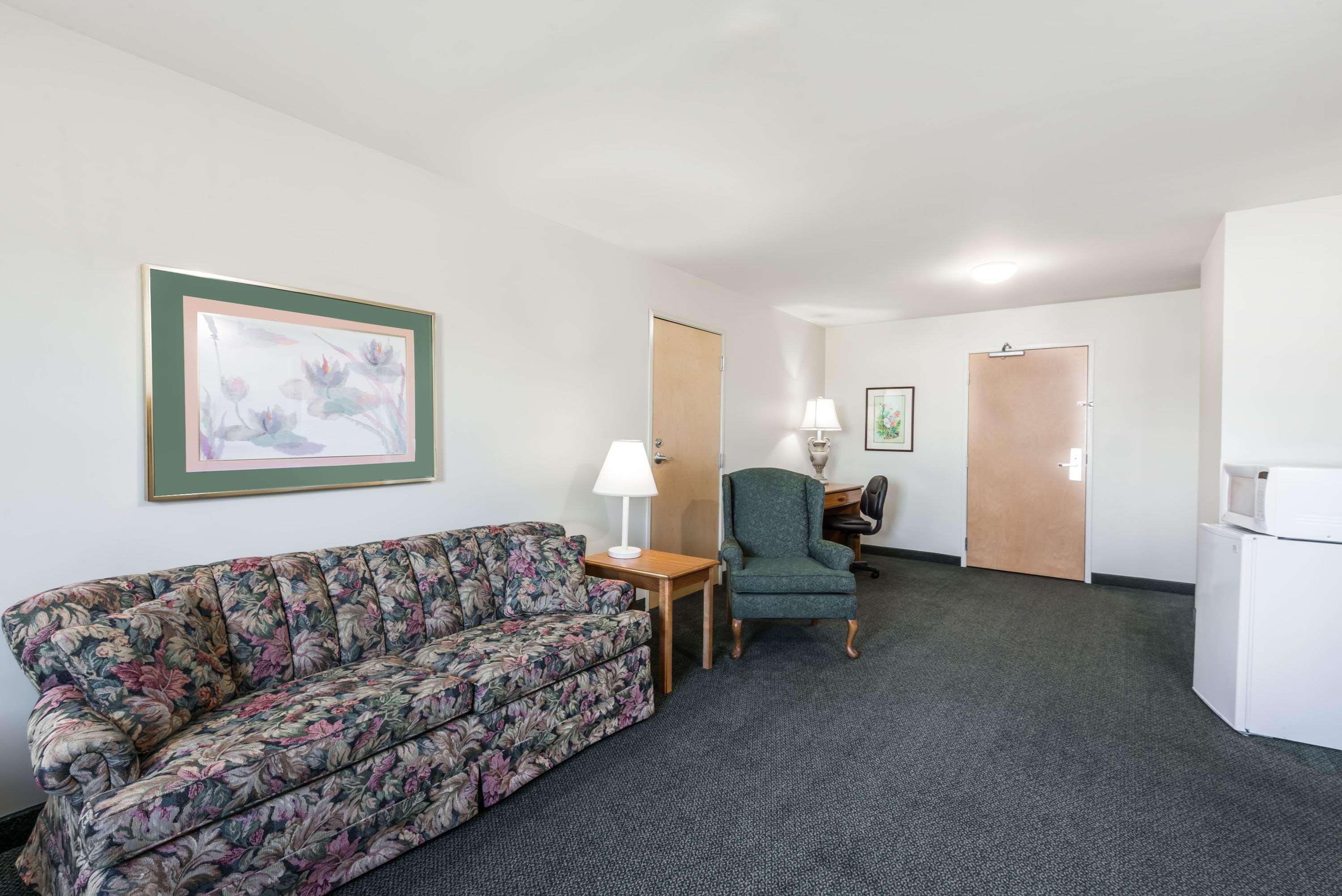 Super 8 By Wyndham Hagerstown/Halfway Area Otel Dış mekan fotoğraf